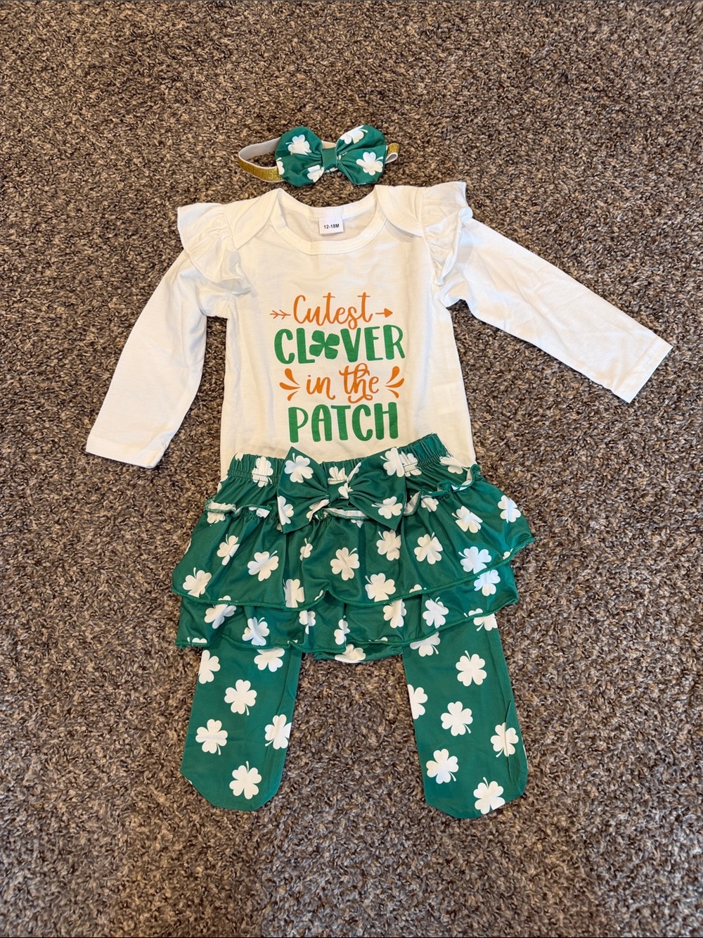 Amazon Green & White Clover Baby Girls' Outfit with Bow Headband